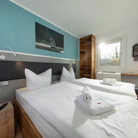 T3 Budget צוויקאו